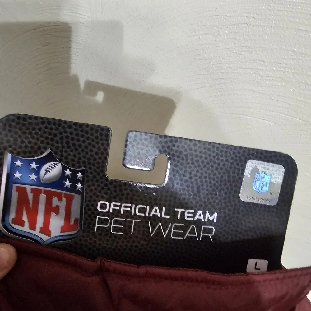 NFL Washington Commanders Dog Puffer Jacket Size Large NEW with Tags